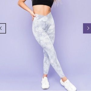 Kamo Fitness Luna Leggings 25” XL Smoke Tie Dye